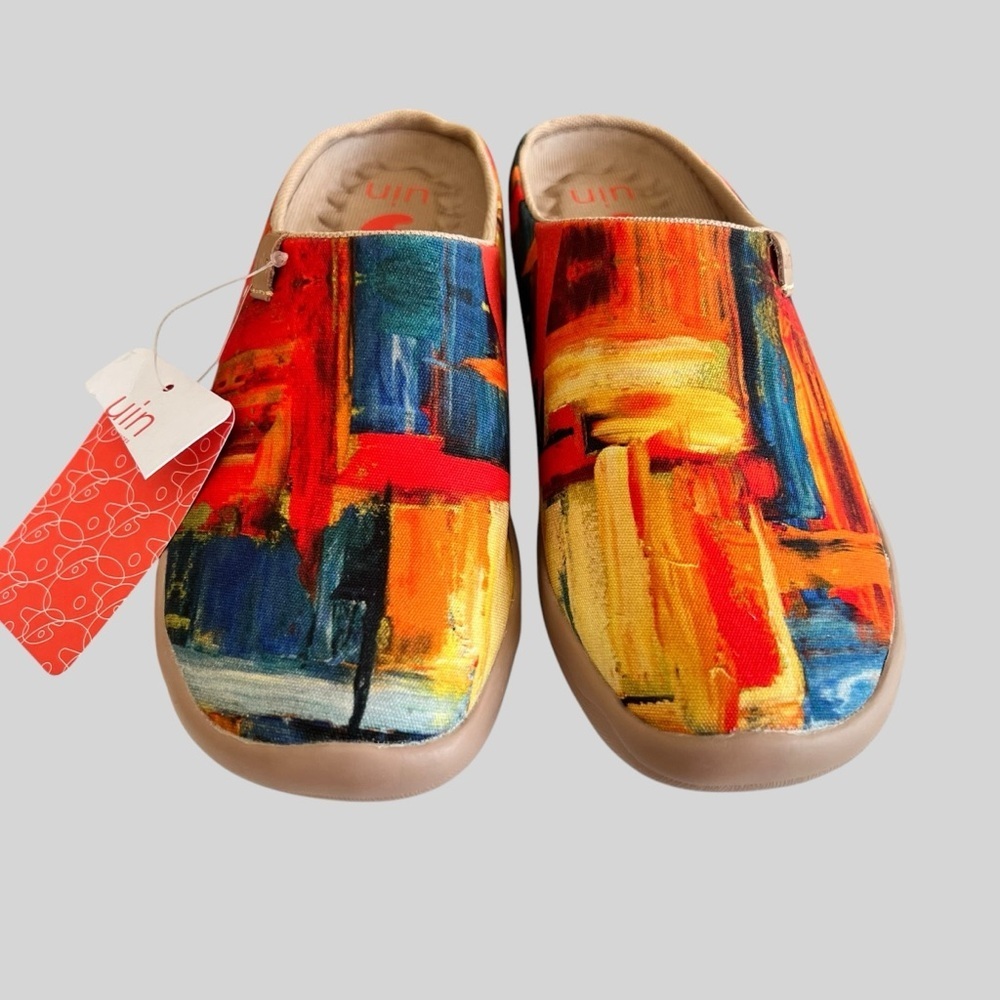 UIN New With Tag Color Zone Slipper Art Painted Canvas Shoes. - Picture 4 of 6